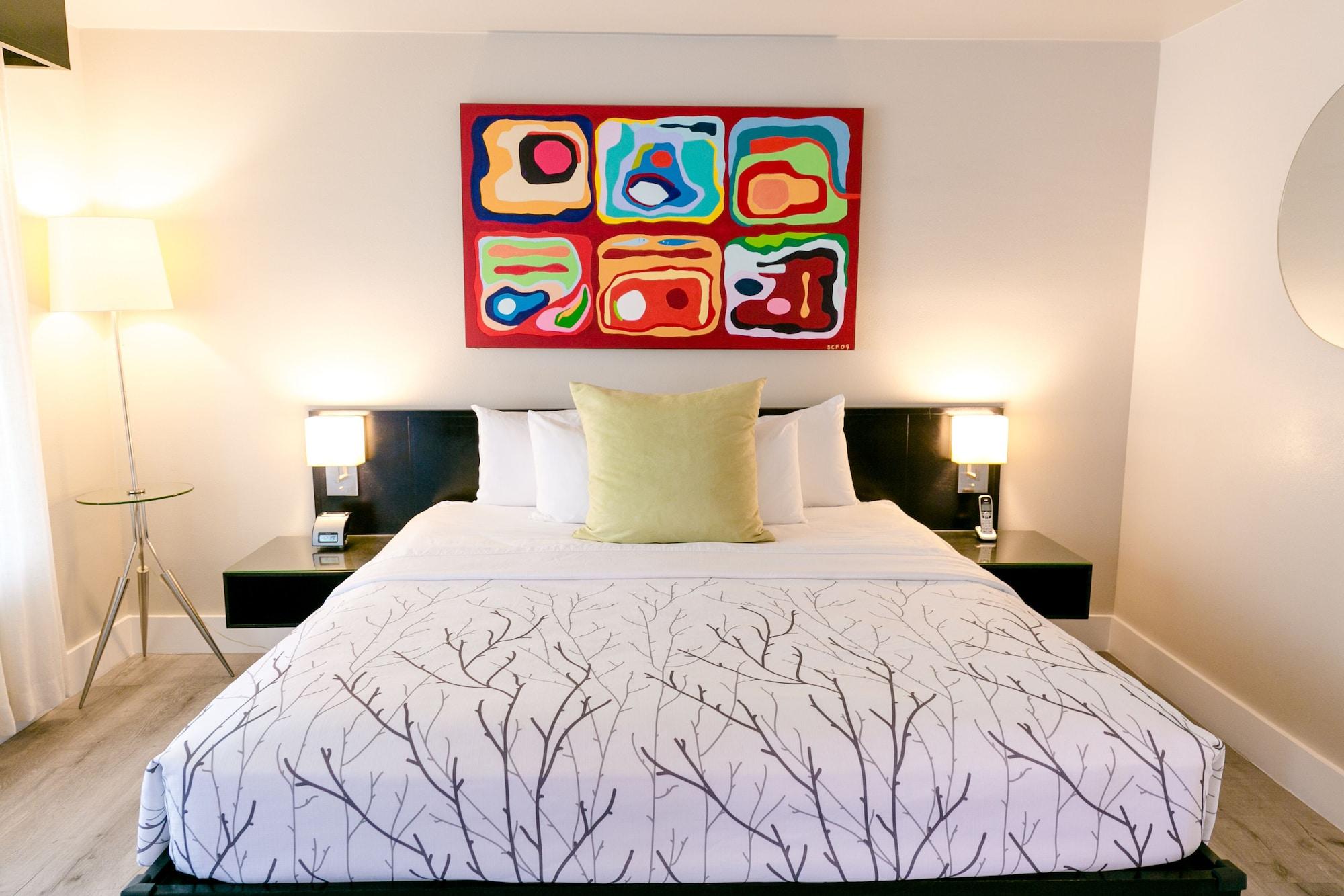 Hotel Current