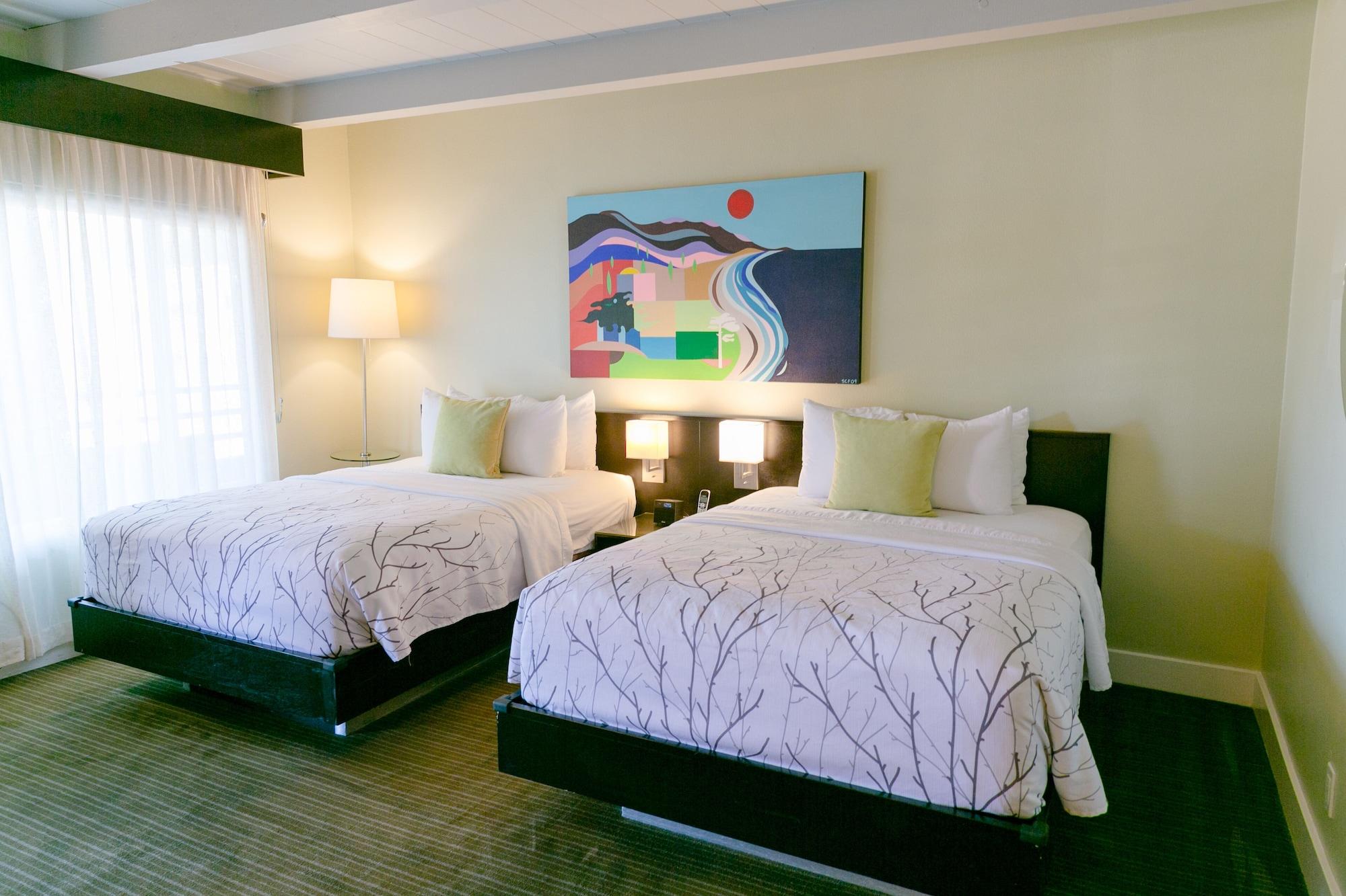 Current Hotel 3*